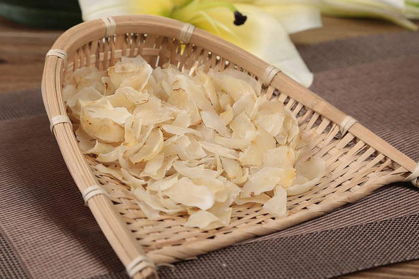 干百合什么颜色的好,干百合的正常颜色是什么颜色的 干百合什么颜色的好,干百合的正常颜色是什么颜色的