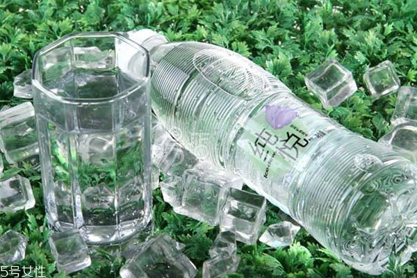 矿物质水是什么水?,矿泉水哪个牌子水质最好