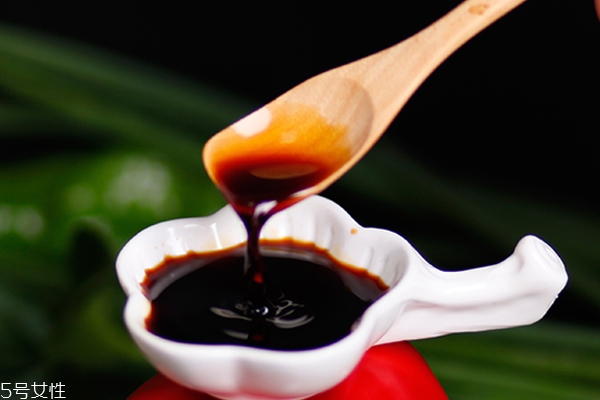 酱油尝起来是什么味道的,酱油闻起来是什么味道