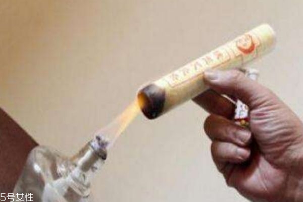 痛经可以艾灸吗,艾灸对痛经有效果吗?