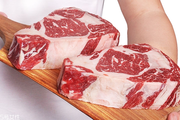 肋眼牛排是哪个部位,肋眼牛排是哪个部位很肥么