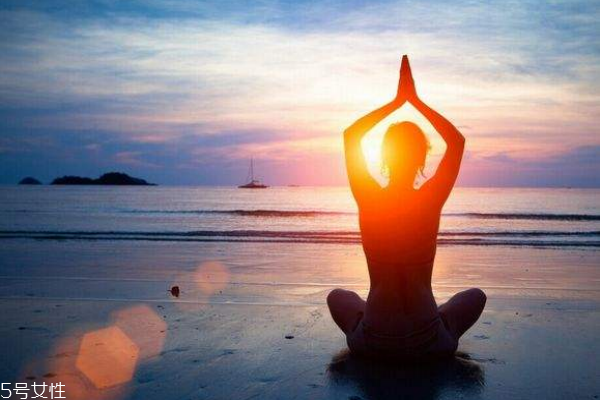 经期练瑜伽有什么好处(经期练瑜伽有什么好处)