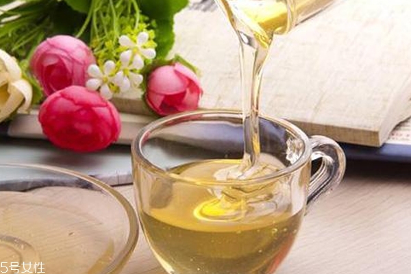 蜂蜜越稠越好吗,蜂蜜是不是越稠越好