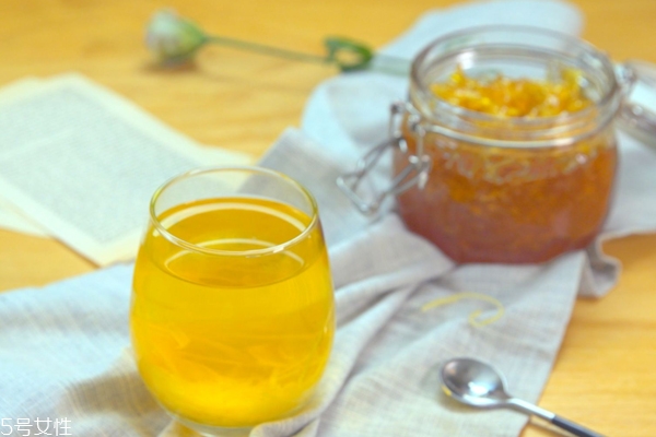 蜂蜜掺水的检测方法,蜂蜜用水检验真假方法