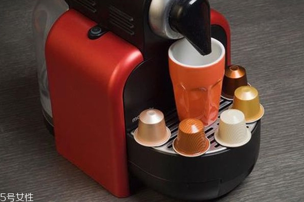 胶囊咖啡机好用吗,胶囊咖啡机值得入手吗