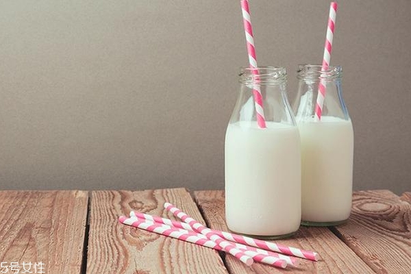 脱脂奶粉有营养吗,脱脂奶粉有营养吗 知乎