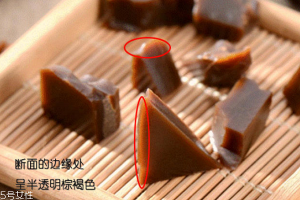 阿胶深色好还是浅色好,阿胶颜色深浅有什么区别