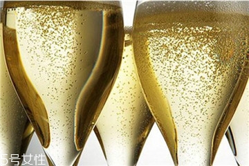 起泡酒哪个牌子的好喝,十大起泡酒品牌 起泡酒哪个牌子的好喝,十大起泡酒品牌