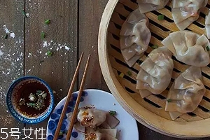 饺子馅用猪的哪块肉好视频,饺子馅用猪的哪块肉好 知乎