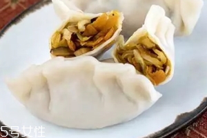 饺子馅可以放鸡精吗?,和饺子馅用不用鸡精和味精