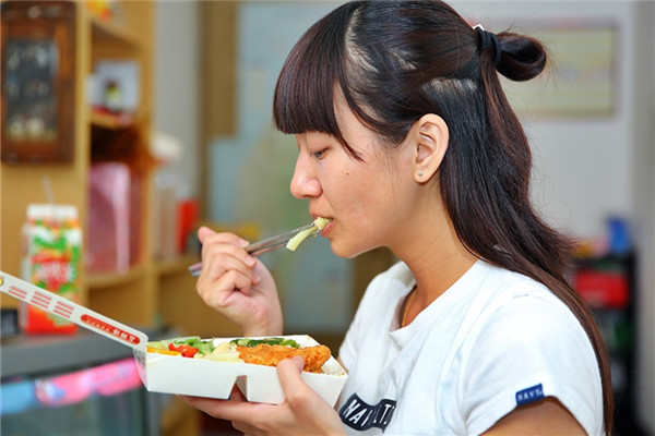 饭要怎么吃,吃饭应该怎么吃