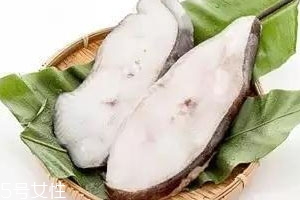 鳕鱼怎么解冻给宝宝吃,冻鱼怎么快速解冻