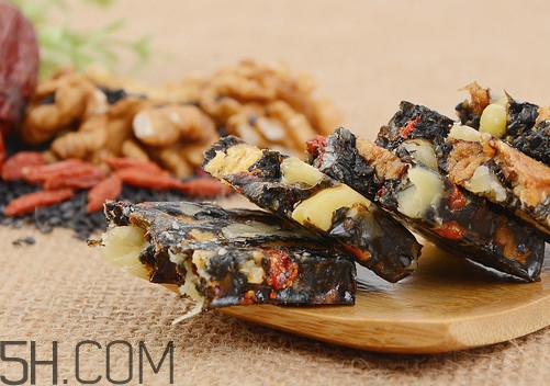 阿胶固元膏什么时候吃最好?,请问阿胶固元膏什么时候吃最好