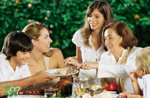 三个小时吃一顿饭 三个小时吃一顿饭