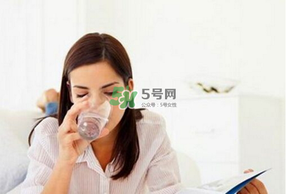 喝水就想尿正常吗,喝水就尿频怎么回事