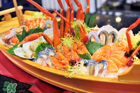 三伏灸可以吃海鲜吗,艾灸后可以吃海鲜吗