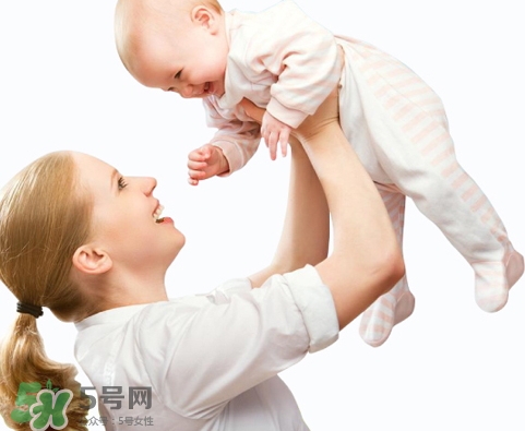 三伏天怎么治疗月子病,三伏天坐月子的都留下月子病了吗 三伏天怎么治疗月子病,三伏天坐月子的都留下月子病了吗