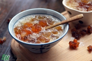 桃胶是什么东西形成的,桃胶长什么样子图片 桃胶是什么东西形成的,桃胶长什么样子图片