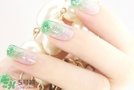 手冻肿了擦什么药好,手冻肿了涂什么药膏比较好