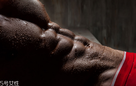 一般人练八块腹肌要练多久(八块腹肌需要练多久)