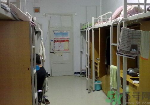 冬天寝室太热怎么办,宿舍暖气太热 如何降温