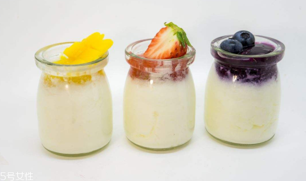 酸奶热量高吗?,酸奶热量高吗?减肥可以吃吗