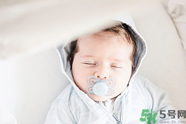 加湿器什么人不能用,用加湿器不好吗