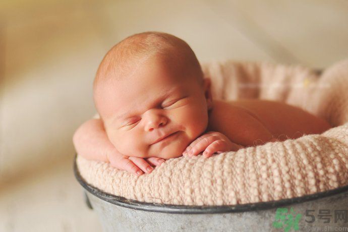 女生睡眠不足有什么危害,睡眠不足有哪些危害 女生睡眠不足有什么危害,睡眠不足有哪些危害