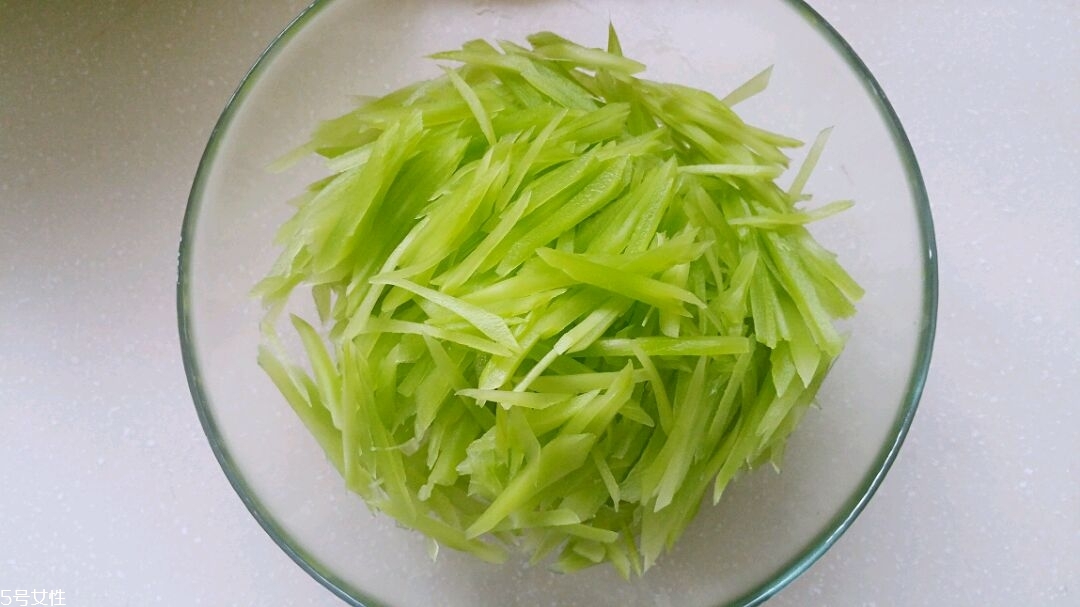 莴笋怎么做好吃又简单,莴笋怎么做好吃怎么炒好吃