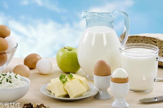 灭菌乳和调制乳哪个好,全脂灭菌乳和调制乳哪个好