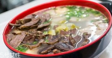 哪里的鸭血粉丝汤最好吃,鸭血粉丝汤哪家好吃