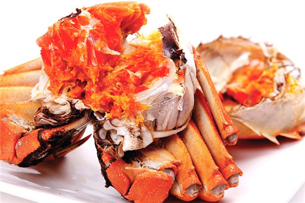 螃蟹怎样挑选肥的,螃蟹怎么挑肥的蟹膏多的