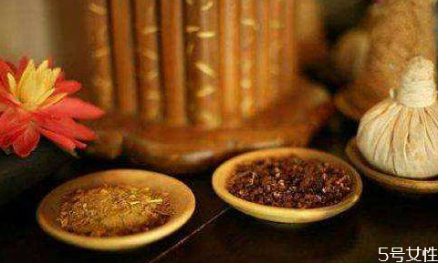 中药泡澡的药用机理(中药泡澡的作用)