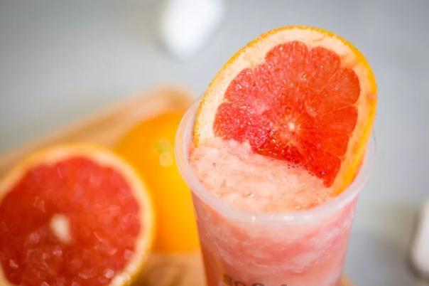 西柚可以泡水喝吗,西柚可以用热水泡着喝吗 西柚可以泡水喝吗,西柚可以用热水泡着喝吗