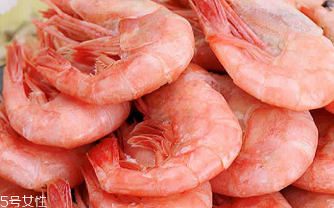 萝卜丝虾球的做法,菠萝虾球的做法