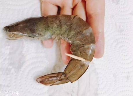 基围虾怎么样保存放冰箱,基围虾怎么样炒才好吃 基围虾怎么样保存放冰箱,基围虾怎么样炒才好吃