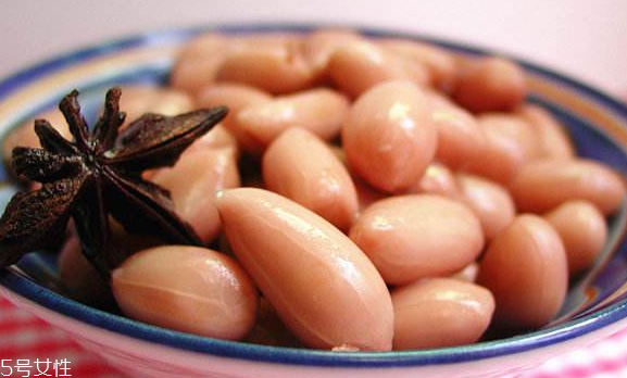 草果花怎么做好吃,草果煮水的做法