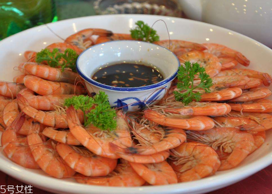 基围虾怎么样保存放冰箱,基围虾怎么样炒才好吃 基围虾怎么样保存放冰箱,基围虾怎么样炒才好吃