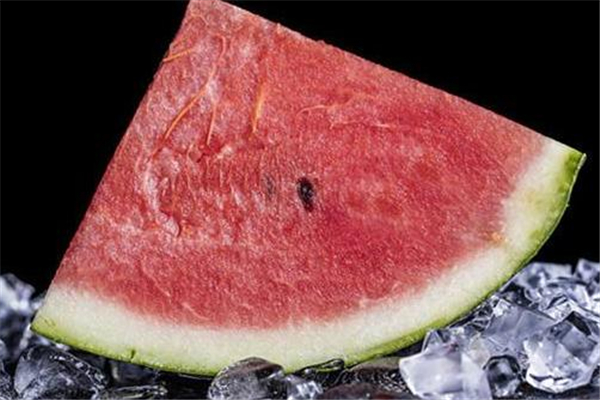 冰西瓜隔夜可以吃吗,西瓜隔夜能吃吗