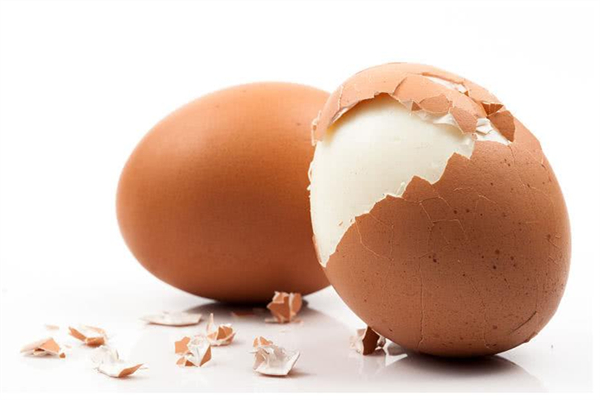 鸡蛋红皮好还是白皮好?别再被朋友圈骗了,鸡蛋红皮好还是白皮好? 鸡蛋红皮好还是白皮好?别再被朋友圈骗了,鸡蛋红皮好还是白皮好?