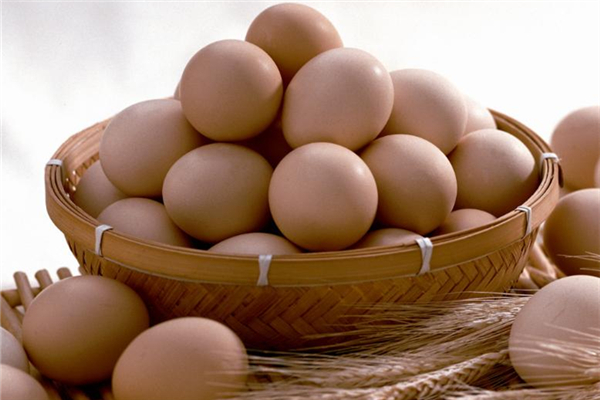 鸡蛋怎样保存才好,鸡蛋适合放冰箱里吗?