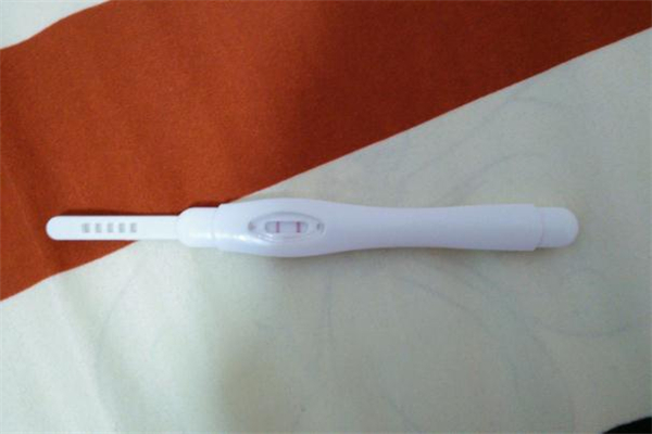 验孕棒使用时尿淋到了显示区,验孕棒显示区淋过尿可以再次使用吗