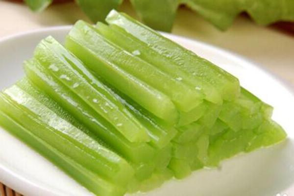 莴笋有草酸吗需要焯水吗,莴笋有草酸吗?