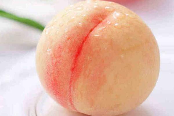 水蜜桃要削皮吃吗,水蜜桃怎么削皮