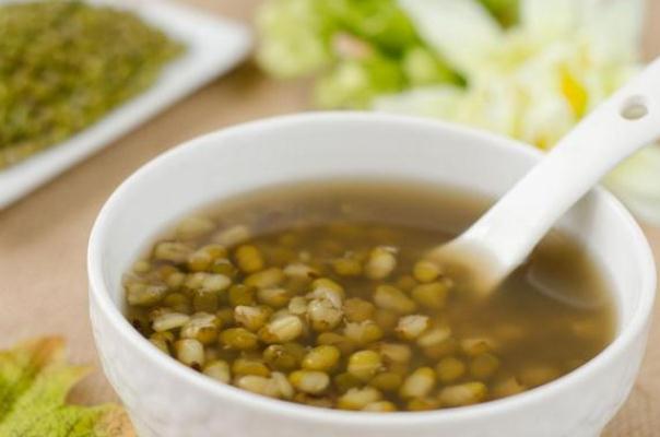 绿豆汤隔夜会中毒,绿豆汤隔夜会中毒怎么办