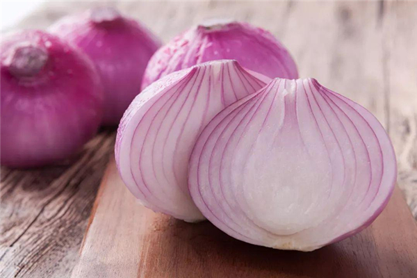 洋葱怎么切不辣眼睛?,洋葱怎么切不辣眼睛 筷子