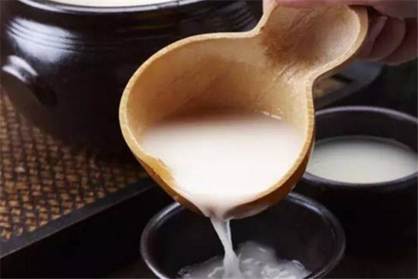 为什么有的米酒那么粘稠,米酒怎么变稠