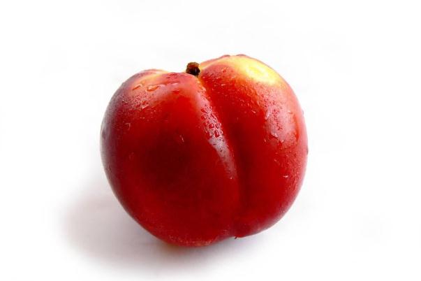 吃油桃可以喝牛奶吗?,吃桃能喝牛奶吗 吃油桃可以喝牛奶吗?,吃桃能喝牛奶吗