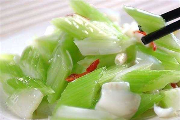 芹菜可以生吃吗?,芹菜可以生吃吗?生吃有什么效果