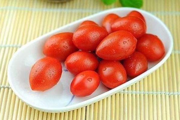 圣女果是什么水果,圣女果不能和什么水果一起吃吗